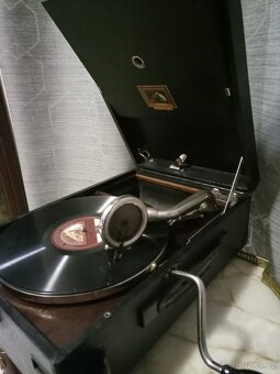 Gramofon "His Masters Voice" - 2