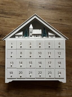 Dřevěný adventní LED kalendář - 2