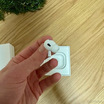 Bezdrátová sluchátka Apple AirPods Pro 2 - 2