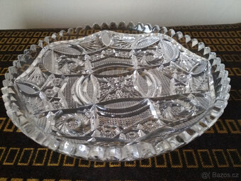 skleněný broušený tác - 2