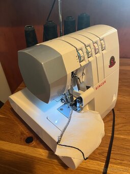 Overlock Singer - 2