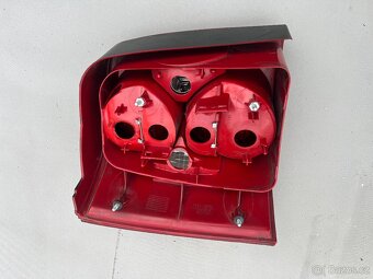 Zadní světlo - 2