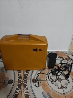 Kufříkový šicí stroj Nicoleta - 2