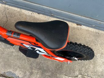 KTM SX-E 1.12 dětské elektrické odrážedlo - 2