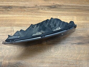 Superb 3 leva přední mlhovka predface - 2