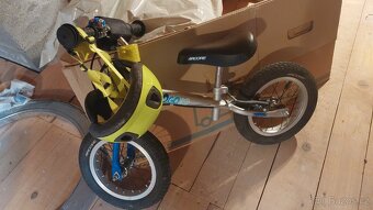 Dětské odrážedlo s helmou - 2