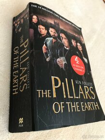 The Pillars of the Earth Ken Follett - 2