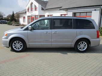 CHRYSLER TOWN & COUNTRY 3,6L V6 211kw LPG odp. DPH 2015 - 2