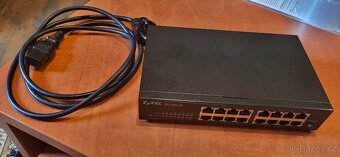 16 portový switch Zyxel GS1100-16 - 2