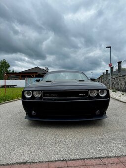 Dodge Challenger 6.4 SRT 392 - 2
