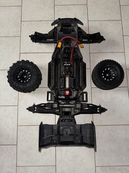 Traxxas xrt black - 2