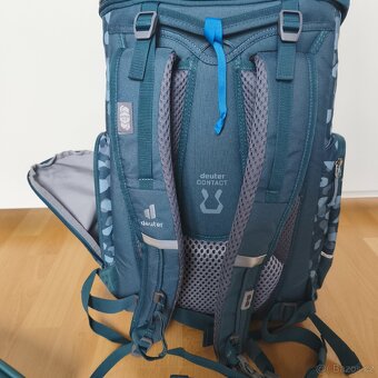 Kvalitní školní batoh Deuter plus penál ultralehky - 2