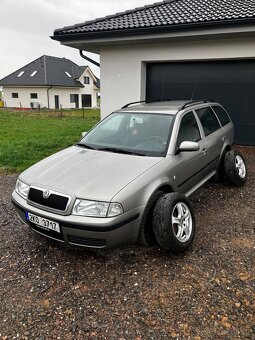 Škoda Octavia combi 1.6 MPI - 2