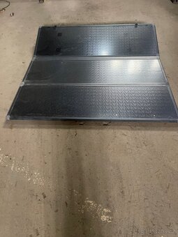 Kryt korby Dodge ram 5.7ft korba - 2