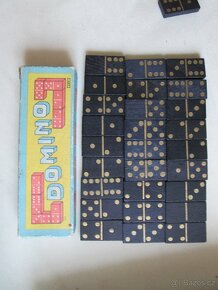 Hra DOMINO a hrací kostky a figurky - 2