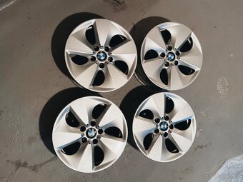 ALU KOLA BMW 17" 5X120 8J ET30 STŘED 72.6 MM - 2