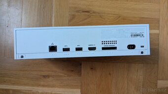 Xbox Series S + 2 ovladače - 2