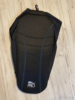 Chránič páteře - páteřák - 2