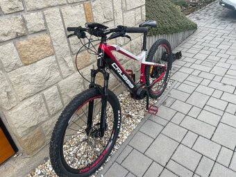 Crussis E-Guera 8.7 M - najeto pouze 439 Km - 2