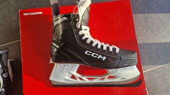 Brusle ledni CCM vel.42 - 2