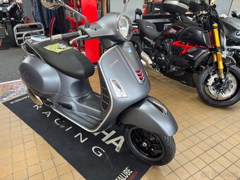 VESPA 300 GTS SUPER, r.v.2018, naj.4900km - 2