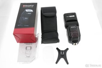 Blesk Triopo TR-988 univerzál Canon Nikon TTL E-TTL - 2