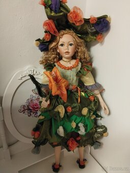 Sběratelská porcelánová panenka Kytka 90cm - 2