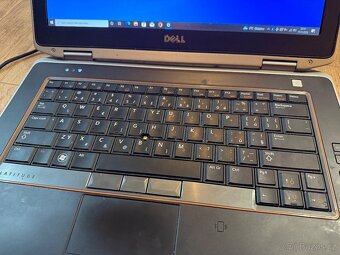 Notebook DELL, Intel i5, 8 GB RAM, 250 GB SSD, W10 - 2