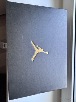 Nike Jordan Air 1 Mid velikost 40,5 - 2