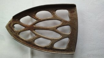 Prodám starožitný stojan pod žehličku - 2