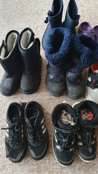 Prodám 14x dívčí boty vel 30. až 33. - 2
