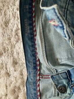 Tommy HILFIGER w34 L30 pc 1850,- Kč - 2