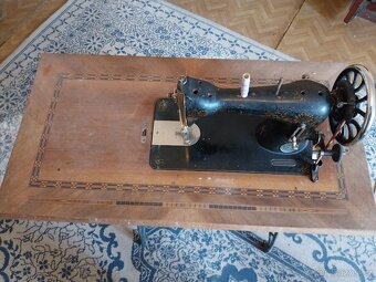 Šicí stroj VERITAS - 2