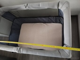 Přenosná cestovní postýlka - 2