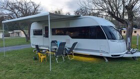 Super luxusní karavan Hobby 650 nově v půjčovně - 2