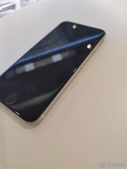 Apple iPhone SE 2020 64GB - 2