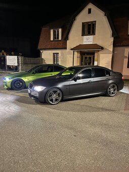 BMW E90 330i 190kw - 2