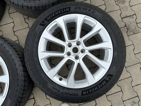Range Rover original kola 275/50 R21 - 2