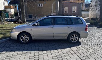 Toyota Corolla - 2