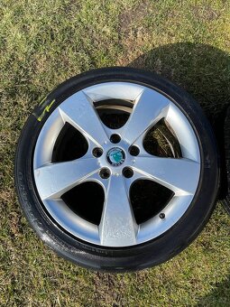 Alu kola 5x112 R17 originál Škoda - 2