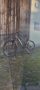 Celoodpružené kolo giant M - 2