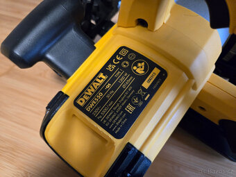 DeWALT DWE550 - 2