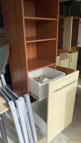 Prodám vysokou skříň do kuchyně nebo jídelny - 2