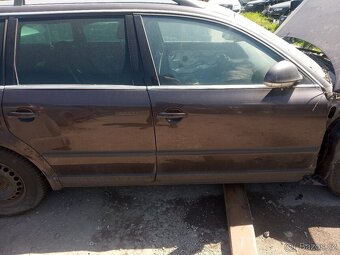 VW Passat 2 litr benzin ALT, barva LB4V - 2