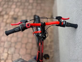 Dětské kolo BTWIN velikost 24 x 2.00, přesmykovač na 3 ozub. - 2