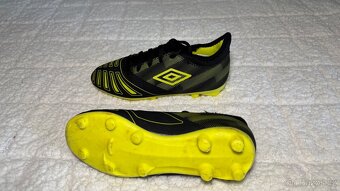 Dětské kopačky umbro - 2