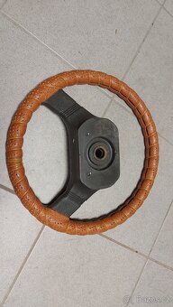 Volant Škoda Favorit - hnědý z první série - 2