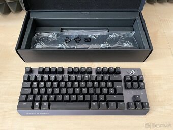 Herní klávesnice ASUS ROG Strix Scope NX TKL Deluxe - 2