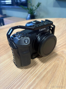 Canon eos R + EF-EOS R adaptér+ příslušenství - 2