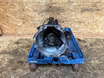 MANUÁLNÍ PŘEVODOVKA HYUNDAI H1 2.5 CRDI - 2